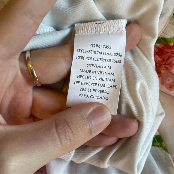 Want and Need White & Pink Spring exaggerated ruffle Floral Maxi Dress Sz M - Picture 7 of 7